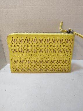 Stella & Dot Yellow Perforated Double Compartment Zip Wallet/Wristlet